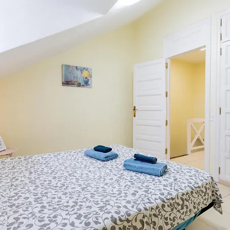 Two Bedrooms In Parque Santiago 2 플라야데라스아메리카스